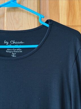 Chico's Black Crewneck Long Sleeve Top